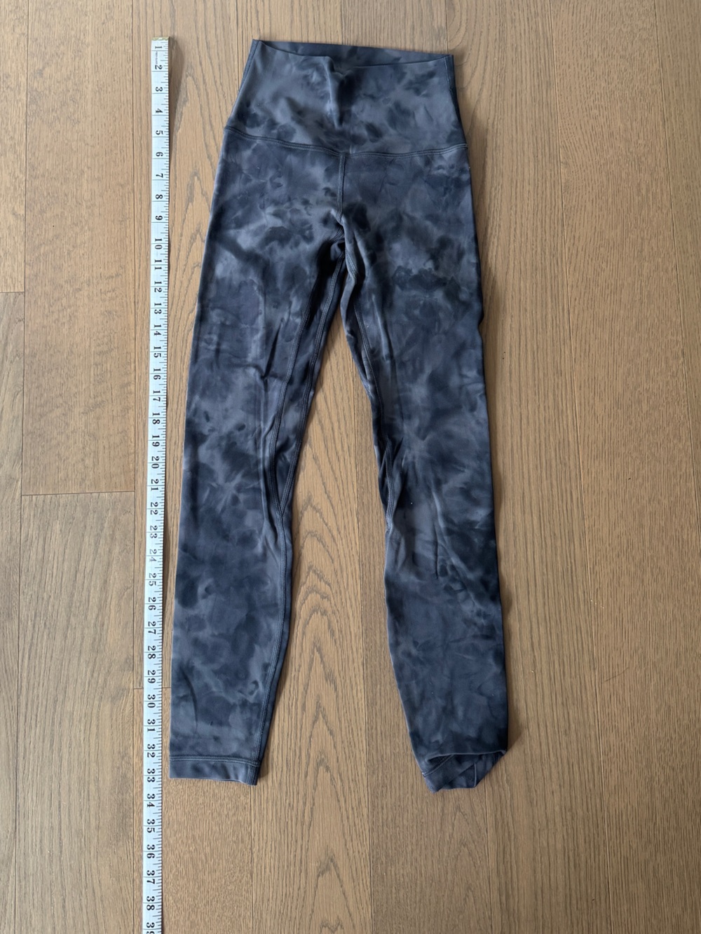 Lululemon Tie-Dye Black/Grey High-Waist align legging